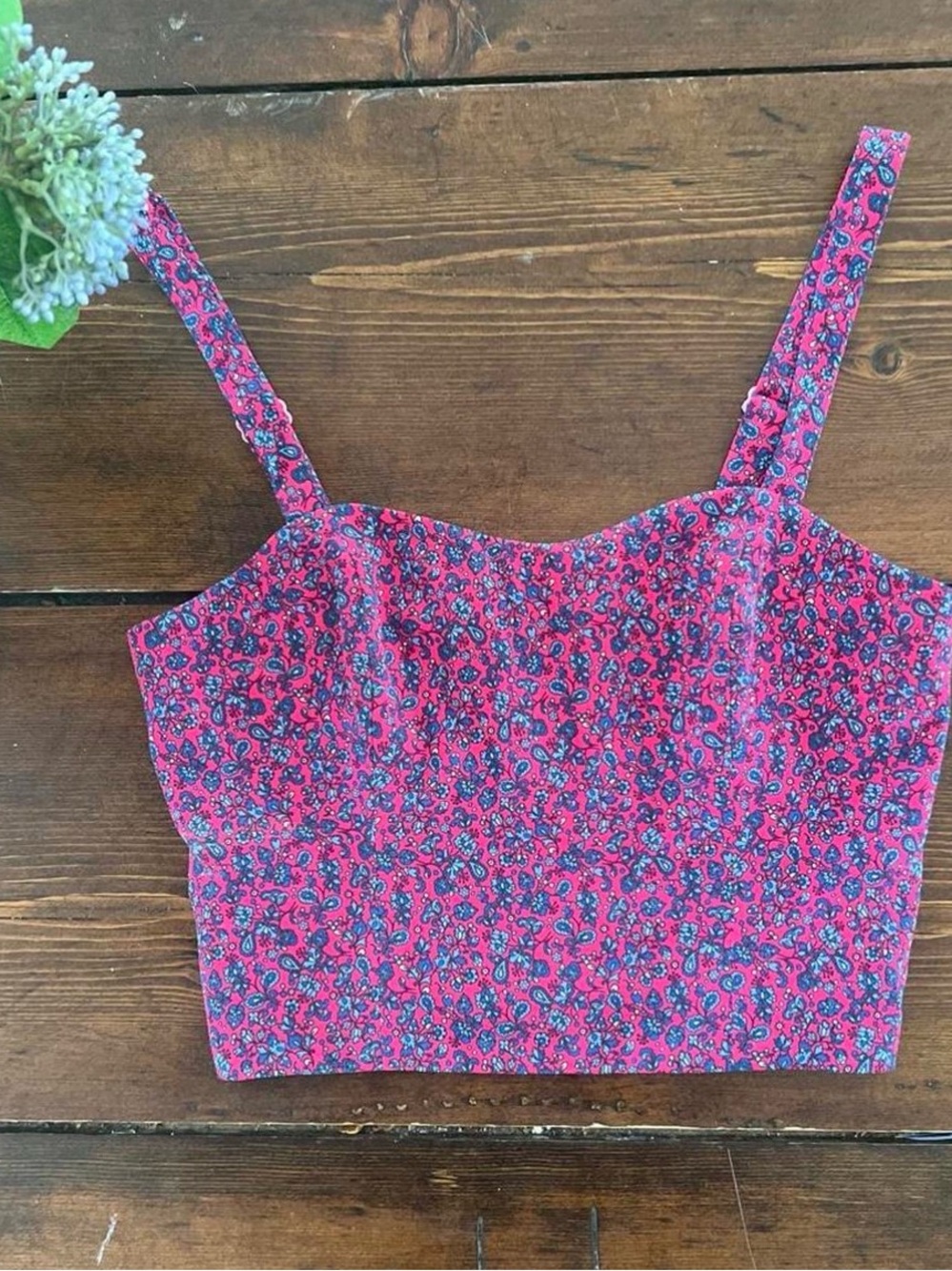 French Connection Raspberry Floral Crop Tank - Picture 2 of 4